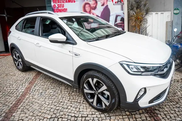 Carro Volkswagen Nivus 2024 Highline 200 TSI