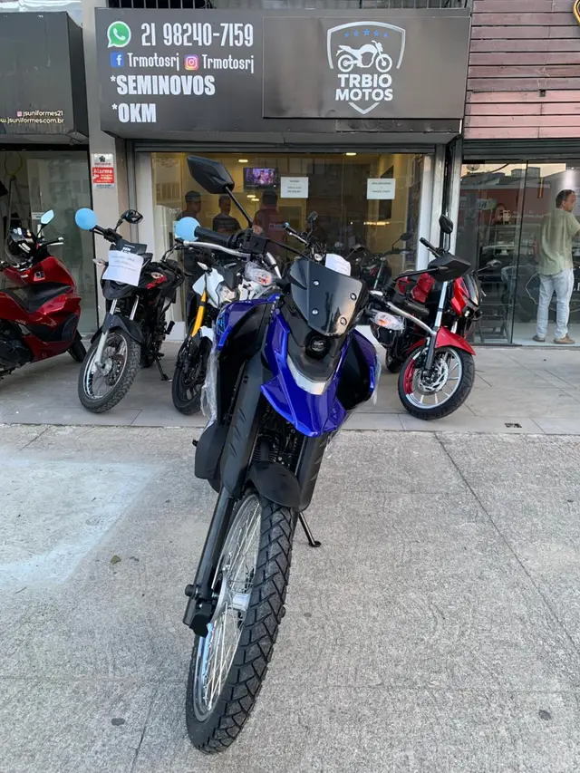 Moto Yamaha XTZ 250 Lander 2025 Connected