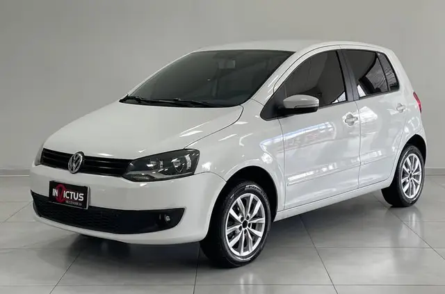 Carro Volkswagen Fox 2014 1.6 VHT (Flex)