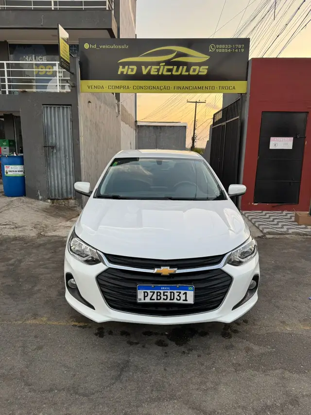 Carro Chevrolet Onix 2024 LT 1.0