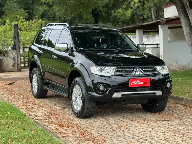 Carro Mitsubishi Pajero Dakar 2015 3.5 HPE 4WD (aut)(Flex)