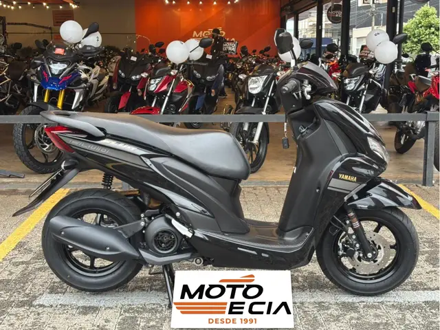 Moto Yamaha Fluo 2024 ABS