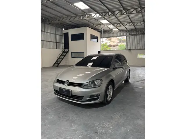 Carro Volkswagen Golf 2014 Comfortline 1.4 TSi