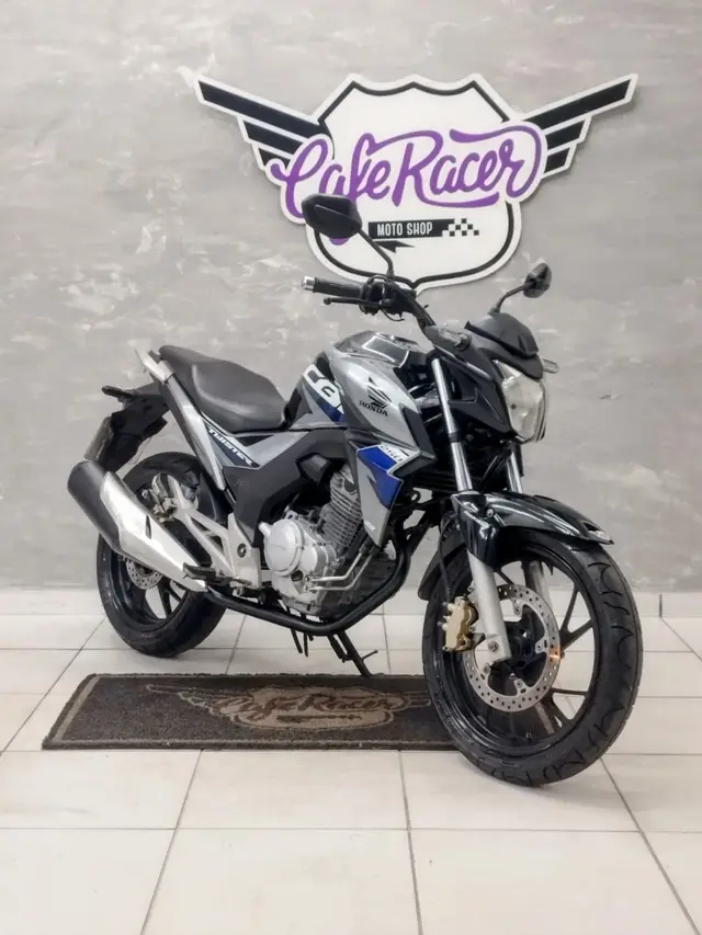 Moto Honda CB 250F Twister 2019 Standard