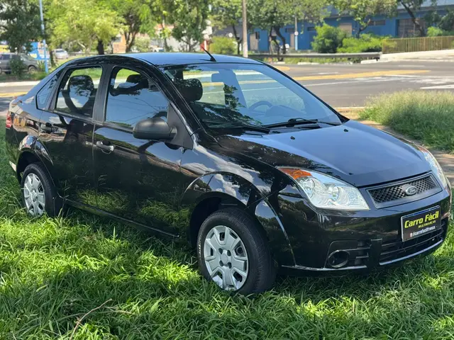 Carro Ford Fiesta Sedan 2010 1.0 (Flex)