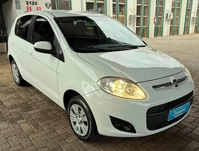 Carro Fiat Palio 2015 Attractive 1.0 Evo (Flex)