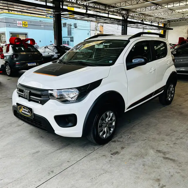 Carro Fiat Mobi 2024 Trekking 1.0