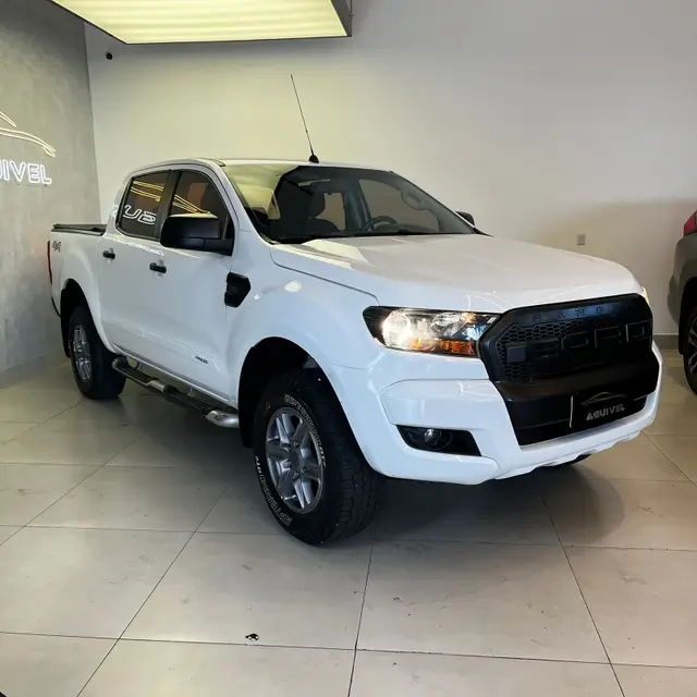 Carro Ford Ranger Cabine Dupla 2017 Ranger 2.2 TD XLS CD 4x4 (Aut)