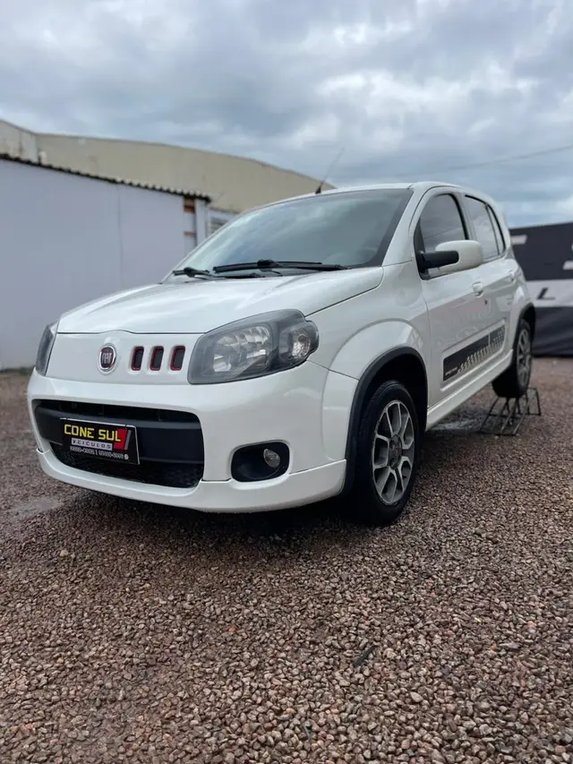 Carro Fiat Uno 2014 Sporting 1.4 8V (Flex) 4p
