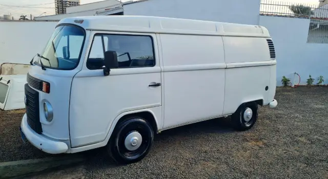 Carro Volkswagen Kombi Furgão 2014 Kombi Furgao 1.4 (Flex)