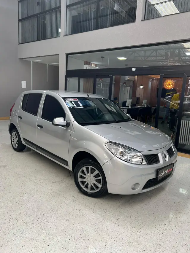 Carro Renault Sandero 2011 Expression 1.0 16V (flex)