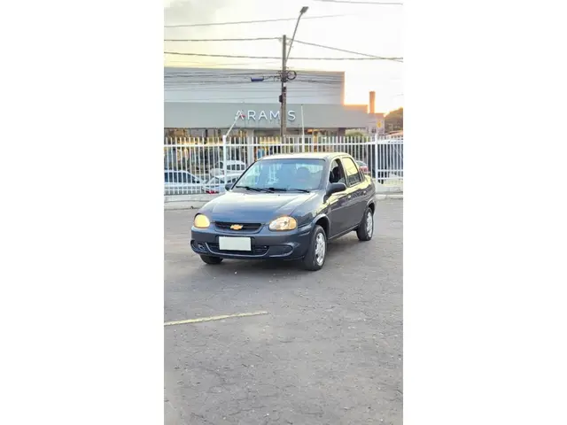 Carro Chevrolet Classic 2007 Corsa Sedan  Spirit 1.0 (Flex)