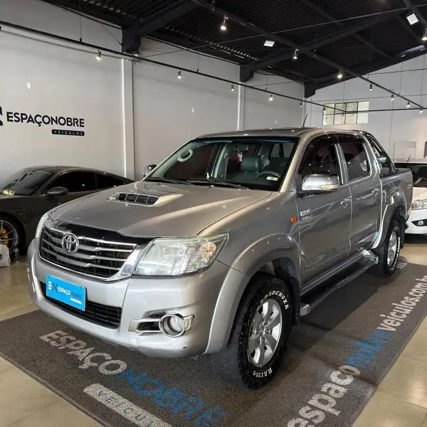 Carro Toyota Hilux Cabine Dupla 2015 Hilux 3.0 TDI 4x4 CD SR (Aut)