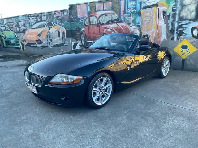 Carro BMW Z4 2003 Z4 3.0 24V