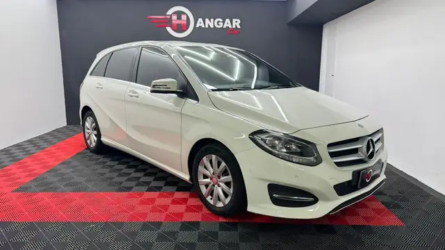 Carro Mercedes-Benz Classe B 2016 200 1.6 Turbo FlexFuel DCT