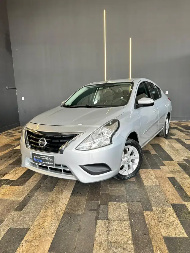 Carro Nissan Versa 2020 1.6 16V SV FlexStart CVT (Flex)