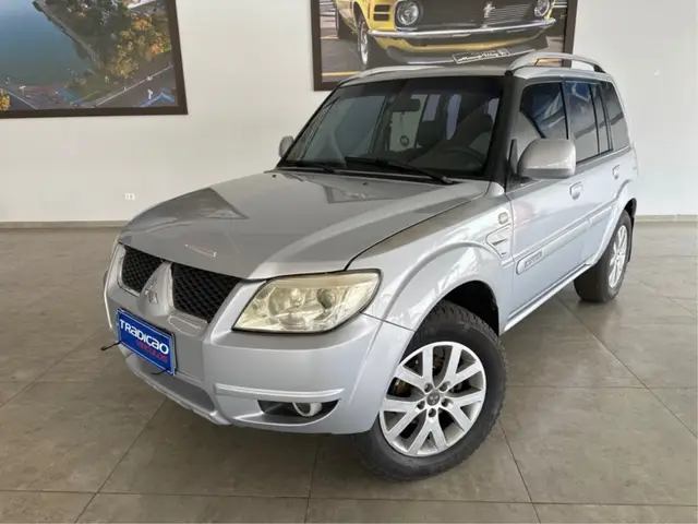 Carro Mitsubishi Pajero TR4 2010 2.0 16V (flex)