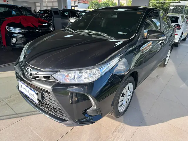 Carro Toyota Yaris Sedan 2024 XL 1.5 Flex 16V 4p Aut.