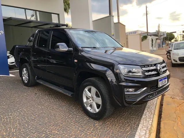 Carro Volkswagen Amarok 2017 2.0 CD 4x4 TDi Highline (Aut)