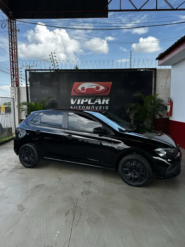 Carro Volkswagen Polo 2023 Track 1.0 Flex 12V 5p