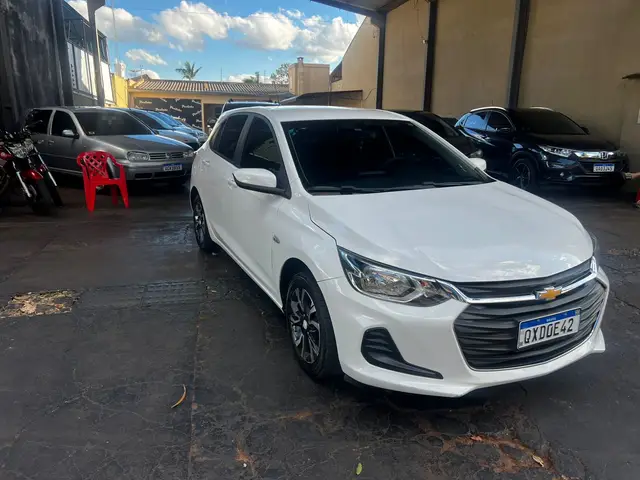 Carro Chevrolet Onix 2020 LT 1.0 (Flex)