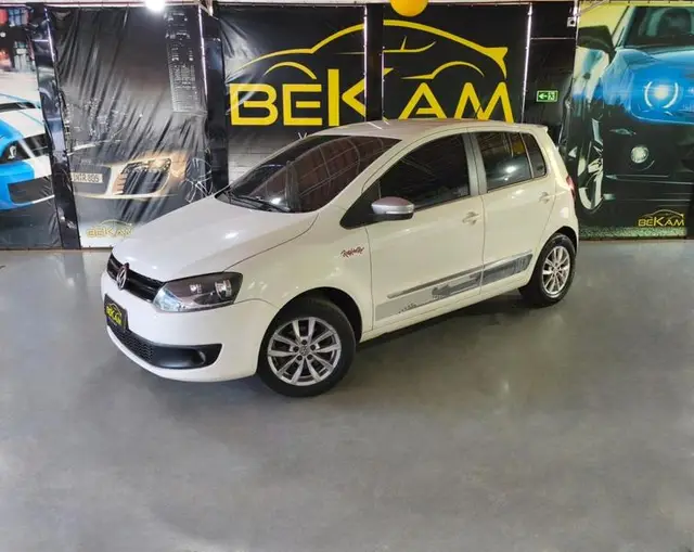 Carro Volkswagen Fox 2014 1.6 VHT (Flex)