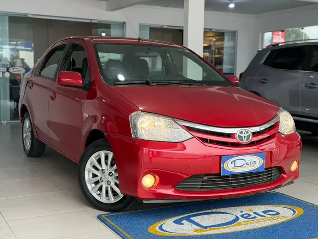 Carro Toyota Etios 2013 XLS 1.5 (Flex)