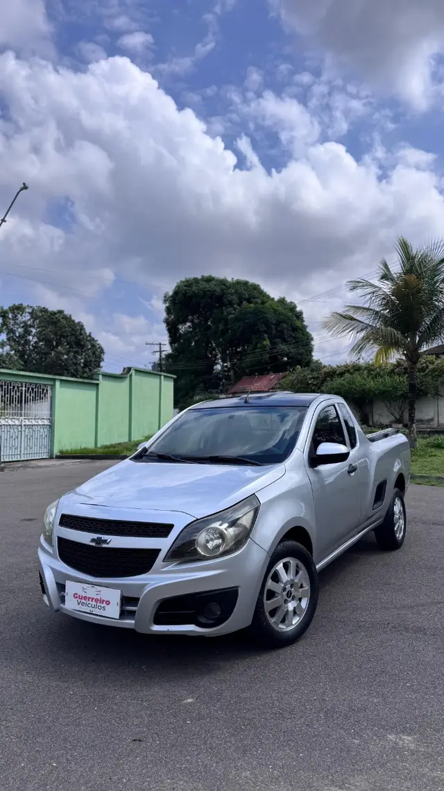 Carro Chevrolet Montana 2014 LS 1.4 (Flex)