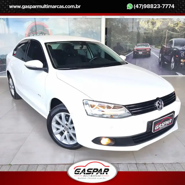 Carro Volkswagen Jetta 2013 2.0 Comfortline (Flex)