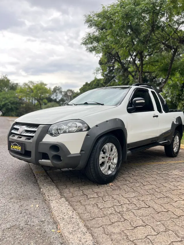 Carro Fiat Strada 2012 Adventure 1.8 16V (Flex) (Cabine Estendida)