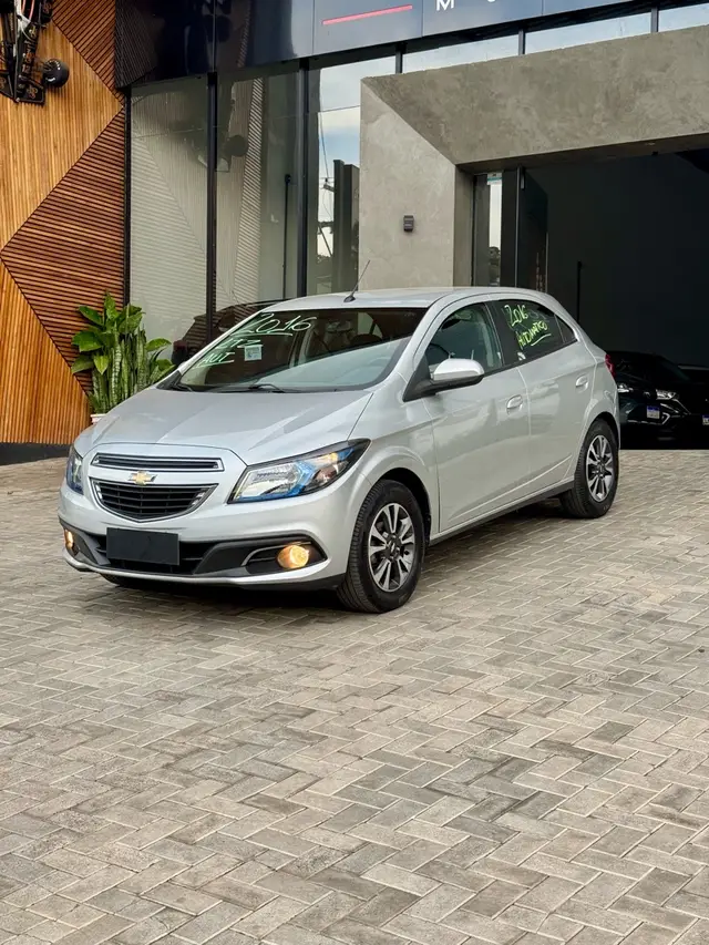 Carro Chevrolet Onix 2016 1.4 LTZ SPE/4 (Aut)
