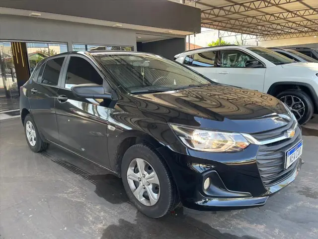 Carro Chevrolet Onix Plus 2025 LT 1.0