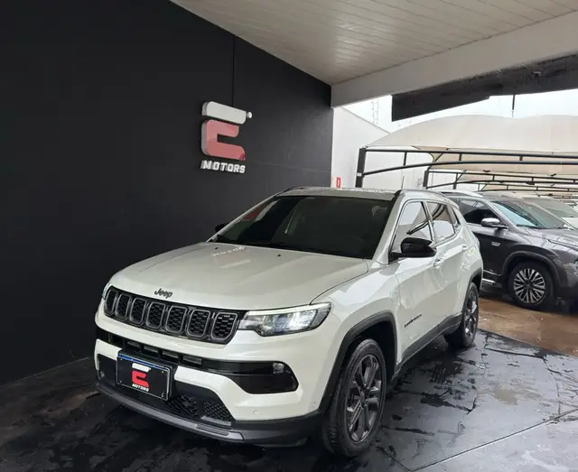 Carro Jeep Compass 2025 Longitude Night Eagle 1.3 (Aut) (Flex)