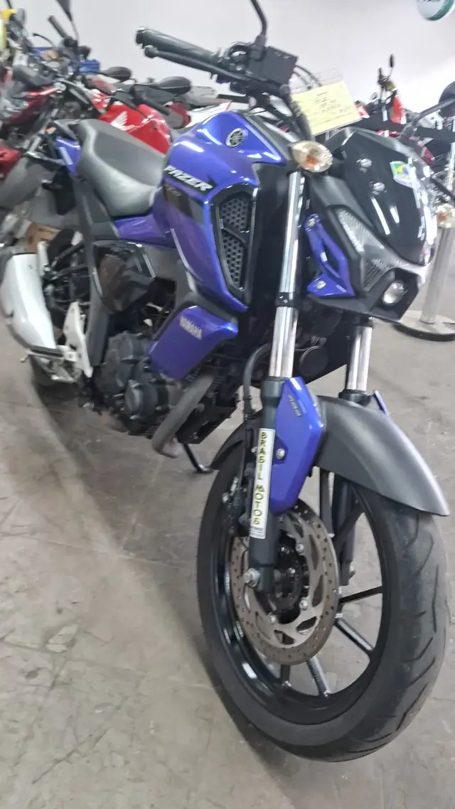 Moto Yamaha Fazer FZ15 2023 ABS