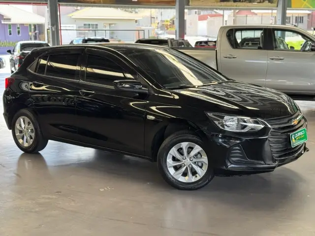 Carro Chevrolet Onix 2023 LT 1.0
