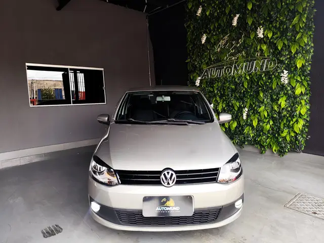 Carro Volkswagen Fox 2014 1.6 VHT (Flex)