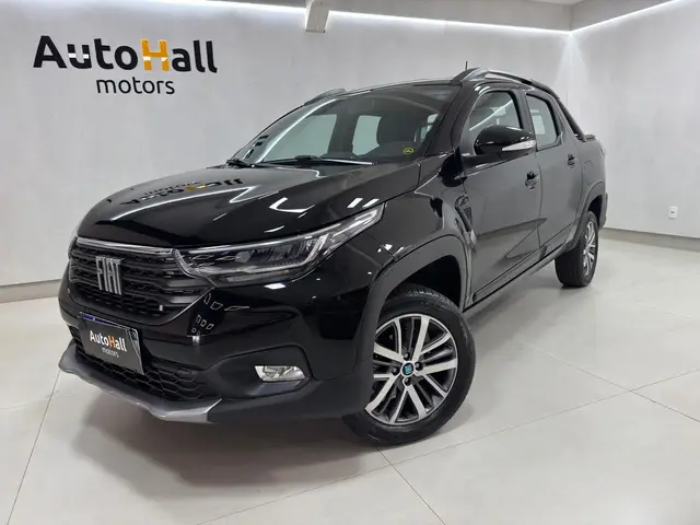 Carro Fiat Strada 2025 Volcano 1.3