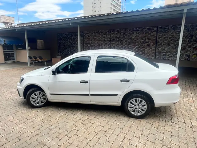 Carro Volkswagen Voyage 2018 1.6 Trendline (Flex)