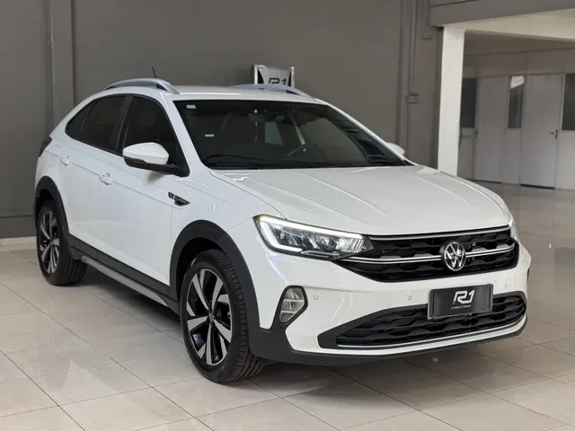Carro Volkswagen Nivus 2024 Highline 200 TSI