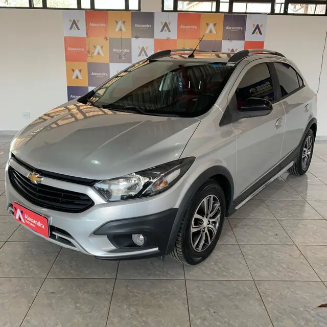 Carro Chevrolet Onix 2018 1.4 Activ SPE/4