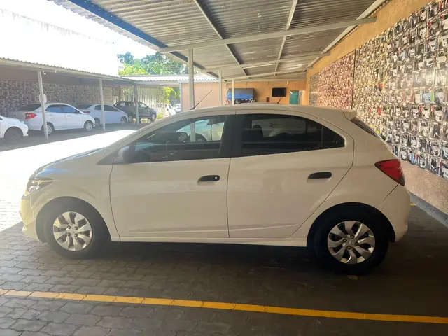 Carro Chevrolet Onix 2019 1.0 Joy SPE/4