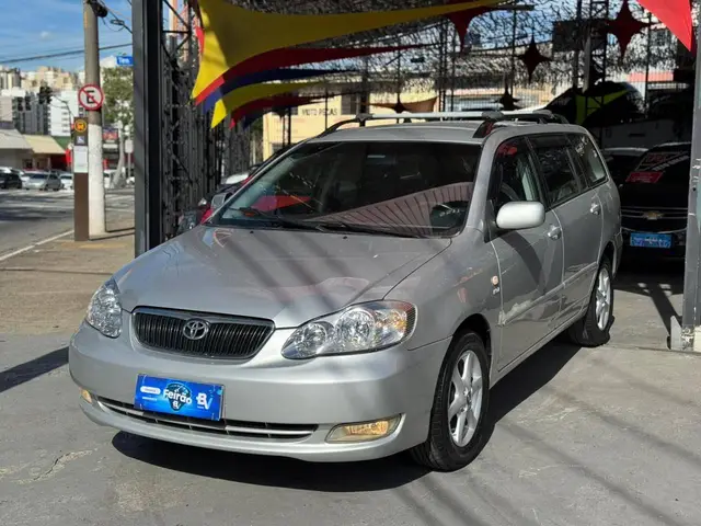 Carro Toyota Fielder 2005 1.8 16V (aut)