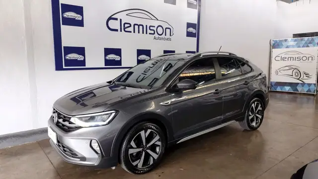 Carro Volkswagen Nivus 2023 Highline 200 TSI