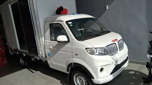 Carro Shineray TLUX 2025 1.6 CS