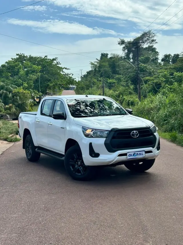 Carro Toyota Hilux Cabine Dupla 2021 STD Power Pack 2.8 TDI CD 4x4