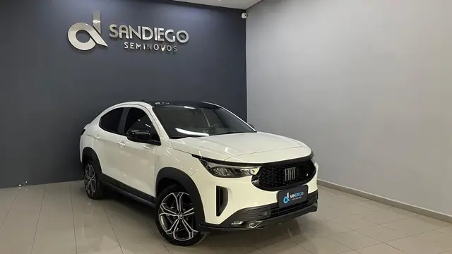 Carro Fiat Fastback 2024 Impetus
