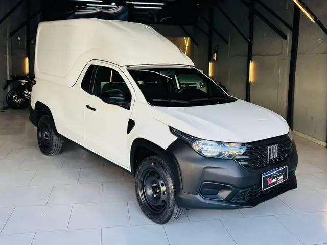 Carro Fiat Strada 2023 Endurance 1.4 Cabine Plus (Flex)