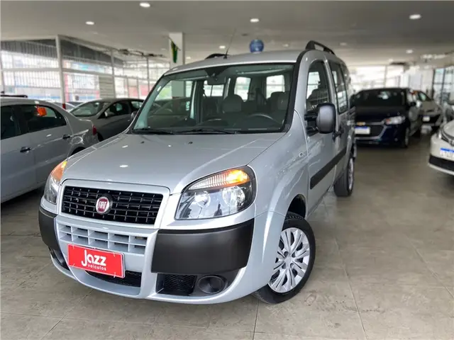 Carro Fiat Doblò 2021 Essence 1.8 16V (Flex)