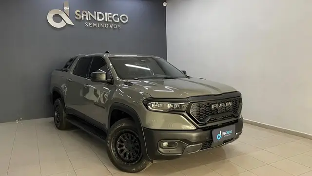 Carro Ram Rampage 2024 Rebel 2.0 Turbodiesel