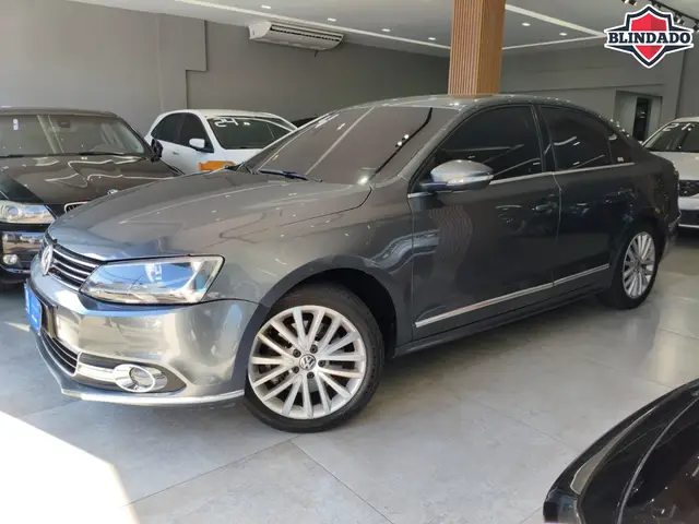 Carro Volkswagen Jetta 2014 2.0 TSI Highline DSG